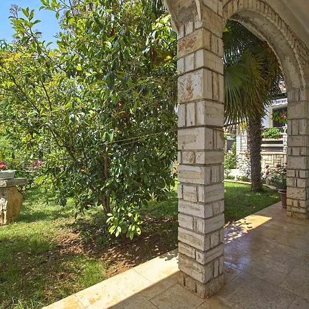 Danica-2 By Interhome Appartement Peroj